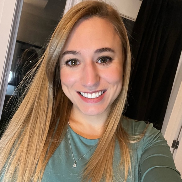 Meet your Posher, Valerie - Picture 1 of 1